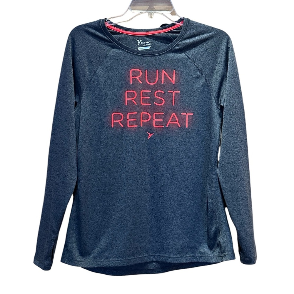 Old Navy Women Medium Run Rest Repeat Semi Fitted Go Dry Workout Top Shirt Gray